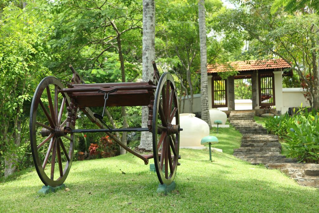 Clingendael Hotel Digana Bagian luar foto